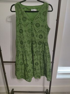 Time and Tru Green Eyelet Midi Dress